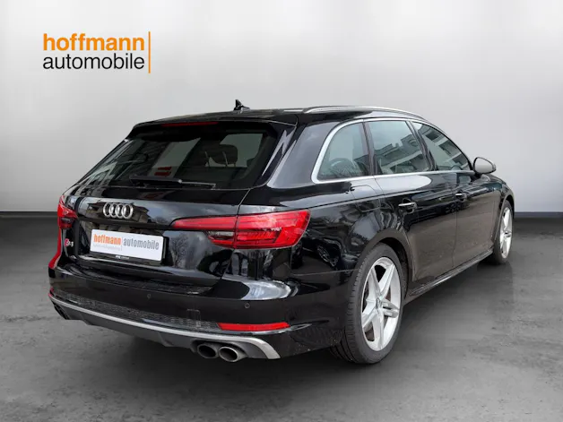 Audi S4 Avant 3.0 TFSI quattro tiptronic