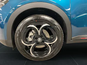 Alfa Romeo Junior 1.2 Ibrida Speciale Sky
