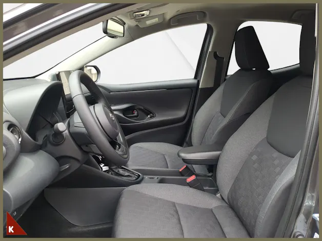 Toyota Yaris 1.5 VVT-i HSD Trend