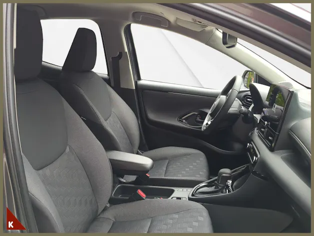 Toyota Yaris 1.5 VVT-i HSD Trend