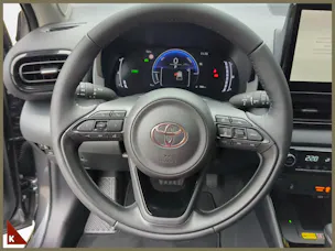Toyota Yaris 1.5 VVT-i HSD Trend