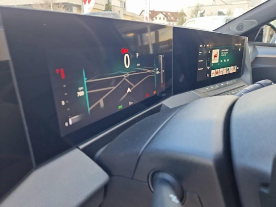 Vehicle image 9 Vehicle image 9