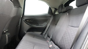 Vehicle image TOYOTA Yaris 1.5 VVT-i HSD Trend