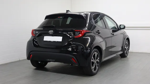 Toyota Yaris 1.5 VVT-i HSD Trend