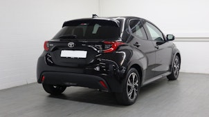 Vehicle image TOYOTA Yaris 1.5 VVT-i HSD Trend