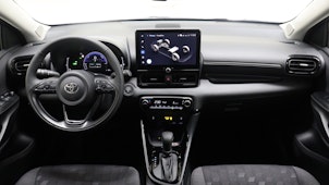 Vehicle image TOYOTA Yaris 1.5 VVT-i HSD Trend