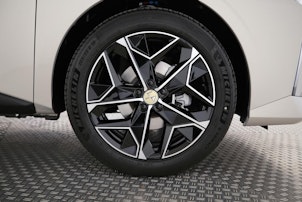 Vehicle image DS AUTOMOBILES No4 1.2 Hybrid Jules Verne