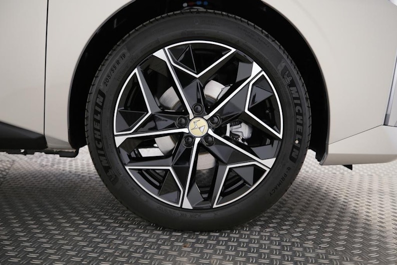 Vehicle image DS AUTOMOBILES 104