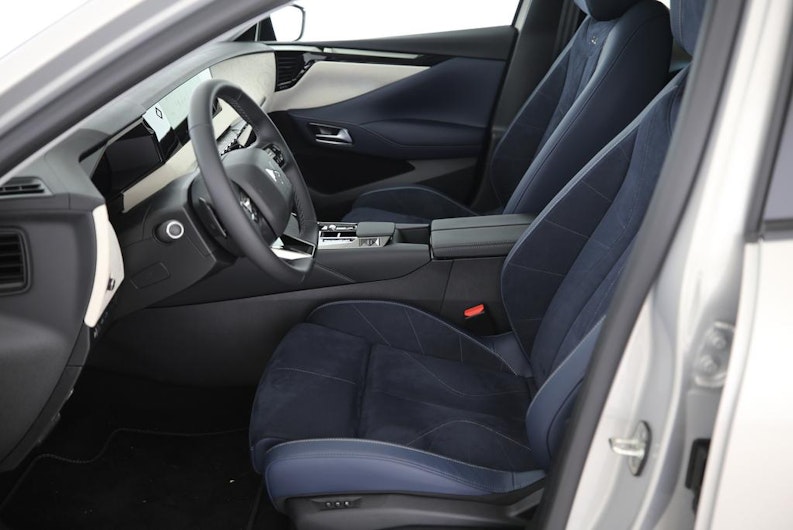 Vehicle image DS AUTOMOBILES 104