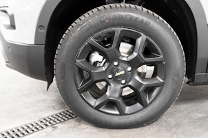 Vehicle image JEEP Avenger 1.2 MHEV Overland 4xe