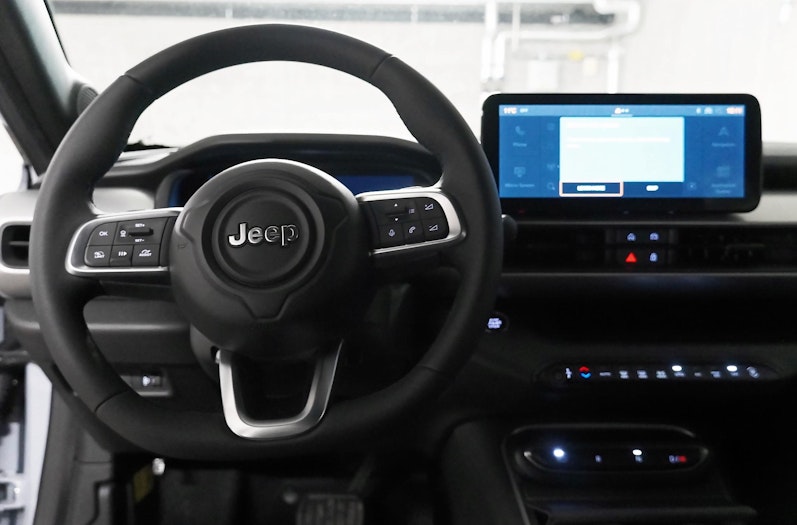 Vehicle image JEEP AVENGER