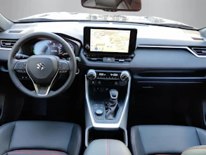 https://vehicle.imgix.net/4041684/4c250120-c19f-4738-bd04-82351188e98b.jpg
