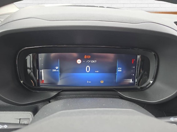 Vehicle image 9 Vehicle image 9