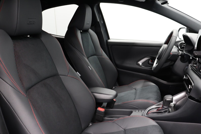 Vehicle image TOYOTA YARIS