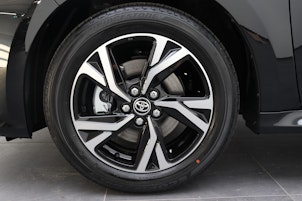 Vehicle image TOYOTA Yaris 1.5 VVT-i HSD Trend