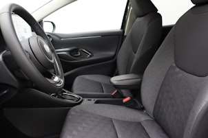 Vehicle image TOYOTA Yaris 1.5 VVT-i HSD Trend