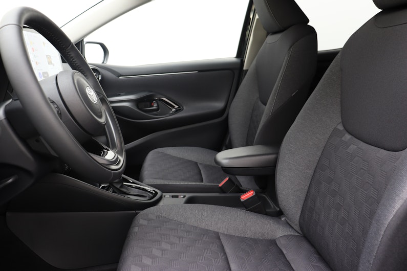 Vehicle image TOYOTA YARIS