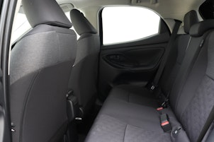 Vehicle image TOYOTA Yaris 1.5 VVT-i HSD Trend