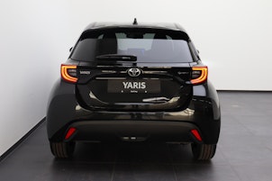 Vehicle image TOYOTA Yaris 1.5 VVT-i HSD Trend
