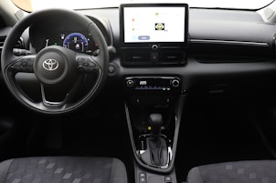 Vehicle image TOYOTA Yaris 1.5 VVT-i HSD Trend