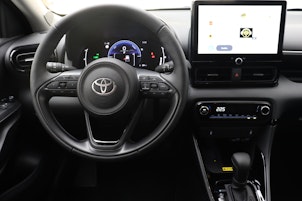 Vehicle image TOYOTA Yaris 1.5 VVT-i HSD Trend