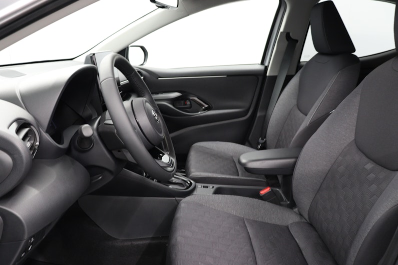 Vehicle image TOYOTA YARIS