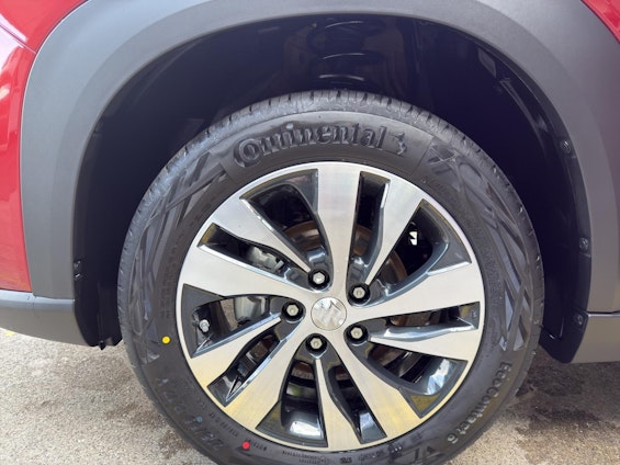 Vehicle image 16 Vehicle image 16