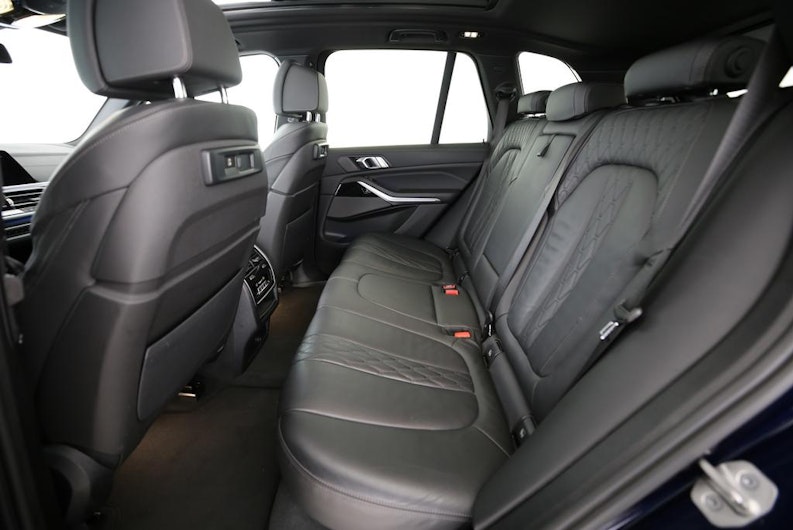 Vehicle image BMW X5