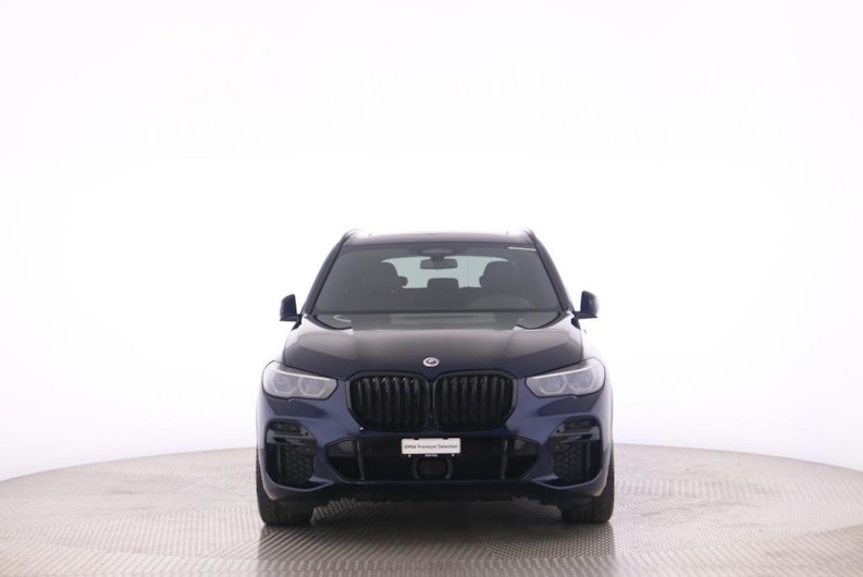 Vehicle image BMW X5