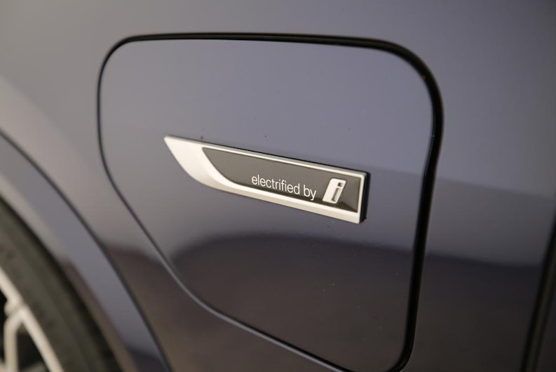 Vehicle image BMW X5