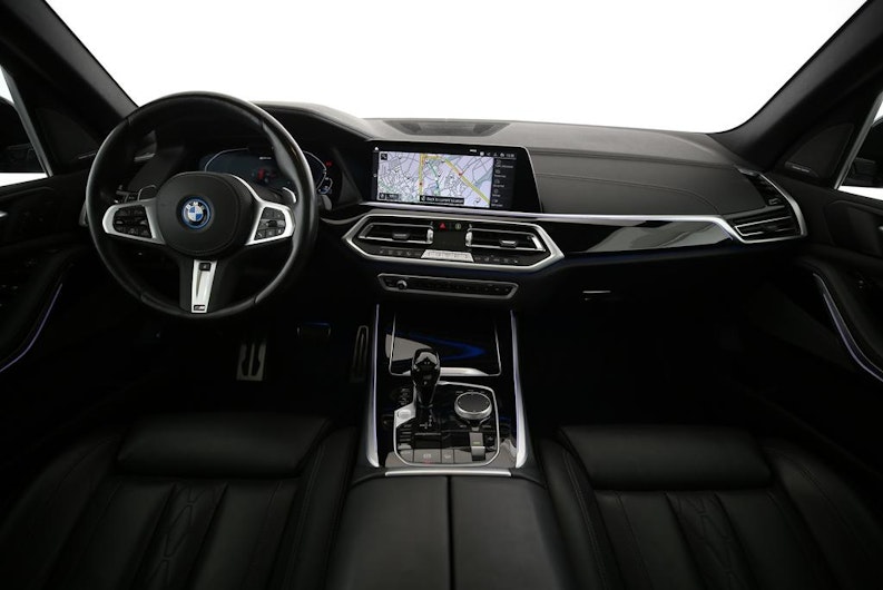 Vehicle image BMW X5