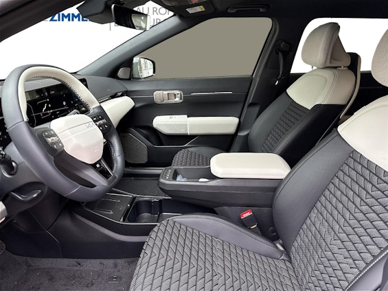 Vehicle image 11 Vehicle image 11