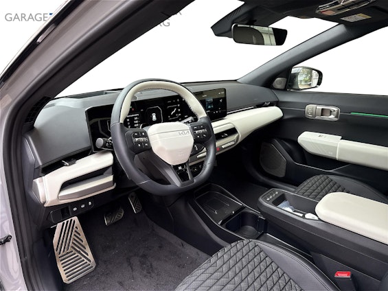 Vehicle image 7 Vehicle image 7