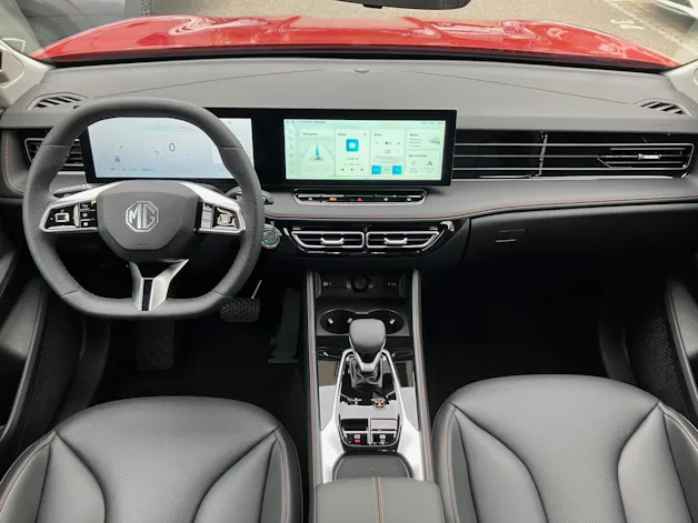 MG HS 1.5 Hybrid Luxury