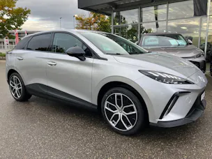 MG 4 64kWh Luxury