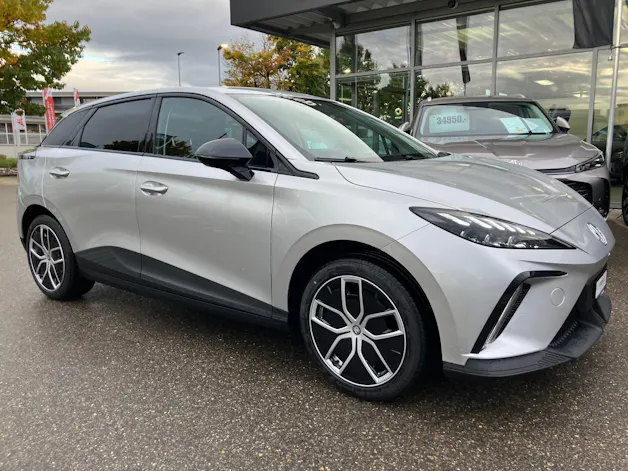 MG 4 64kWh Luxury