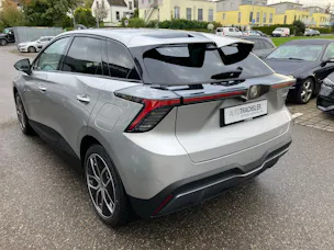 MG 4 64kWh Luxury