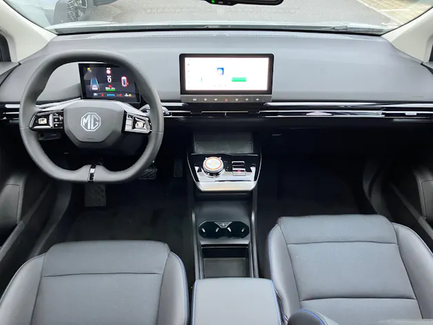 MG 4 64kWh Luxury
