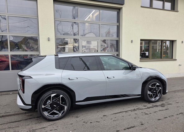 Vehicle image 8 Vehicle image 8