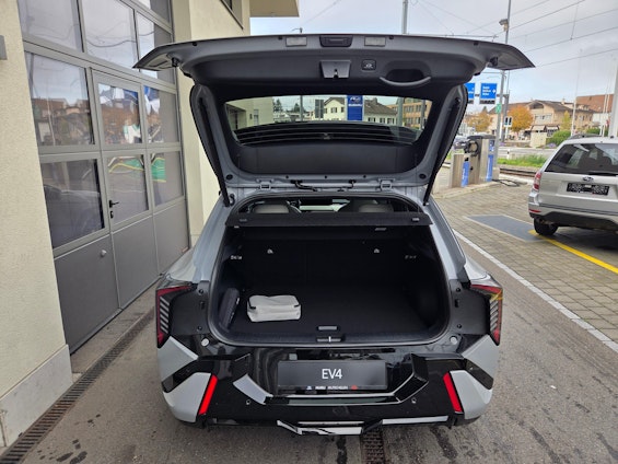 Vehicle image 15 Vehicle image 15