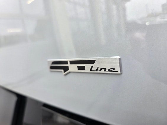 Vehicle image 13 Vehicle image 13