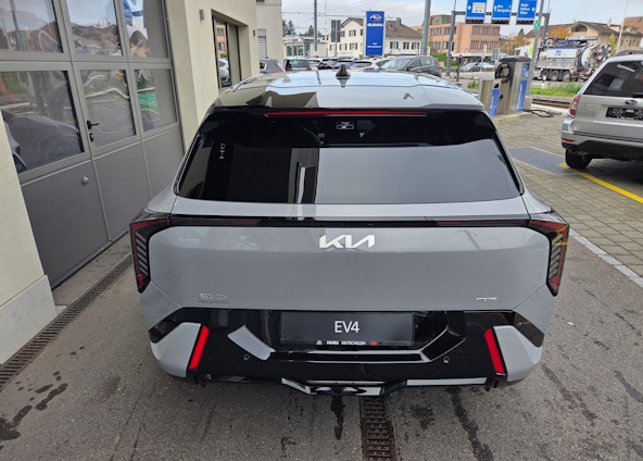 Vehicle image 14 Vehicle image 14