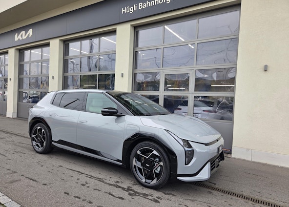 First vehicle image First vehicle image