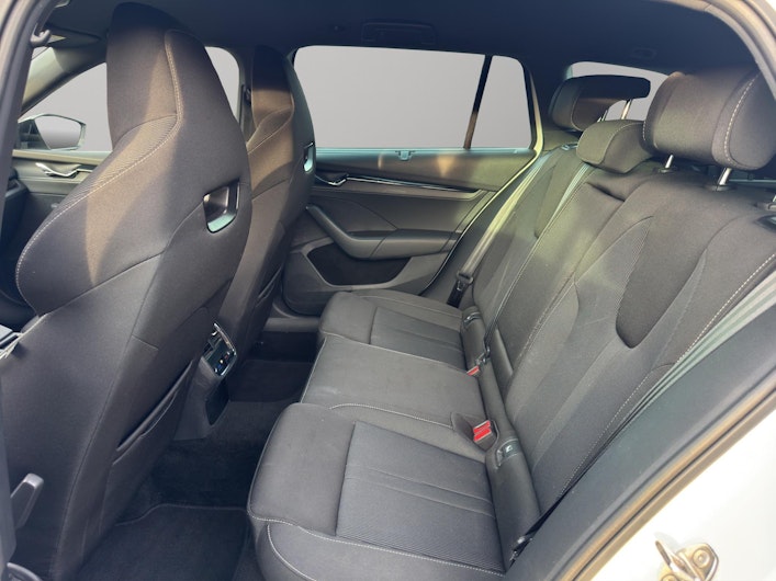 Vehicle image SKODA OCTAVIA