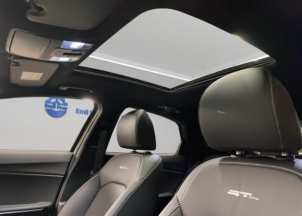 Vehicle image 11 Vehicle image 11