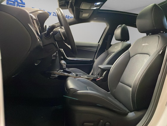 Vehicle image 5 Vehicle image 5