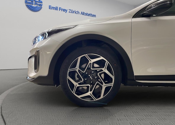 Vehicle image 10 Vehicle image 10