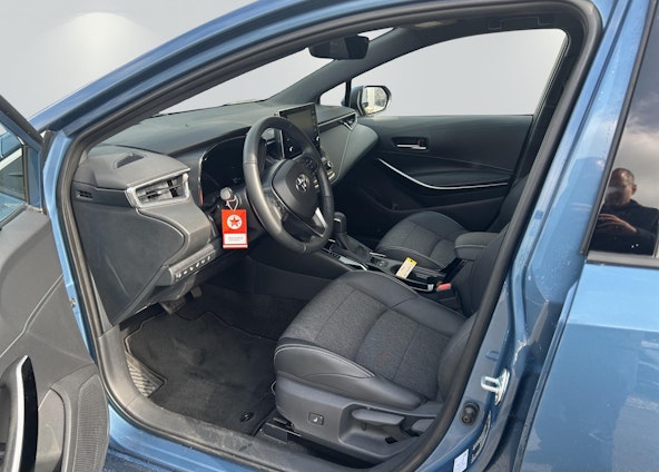 Vehicle image 9 Vehicle image 9