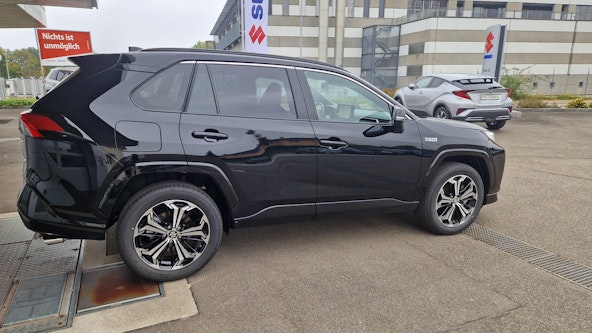 Vehicle image 2 Vehicle image 2