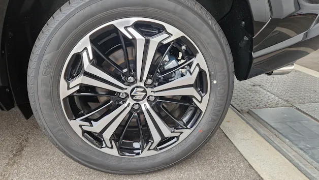 Suzuki Across 2.5 PHEV Compact Top 4x4